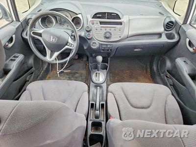 Zdjęcie 8 z 12 samochodu: 2013 HONDA FIT VIN:JHMGE8H31DC063575 - miniatura