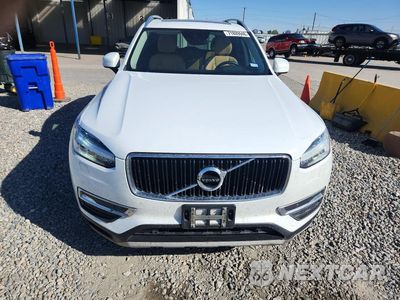 Piąte zdjęcie samochodu w środku: 2016 VOLVO XC90 T6 VIN:YV4A22PK5G1018027 - miniatura