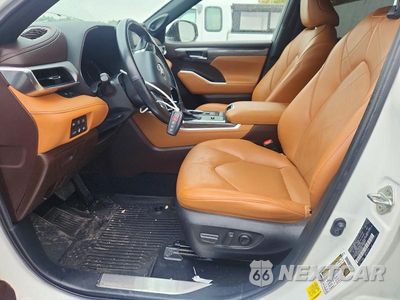 Zdjęcie 7 z 12 samochodu: 2021 TOYOTA HIGHLANDER HYBRID PLATINUM VIN:5TDEBRCH9MS030509 - miniatura