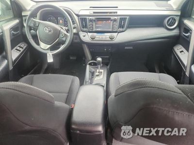 Zdjęcie 8 z 13 samochodu: 2018 TOYOTA RAV4 XLE VIN:2T3WFREV5JW420898 - miniatura