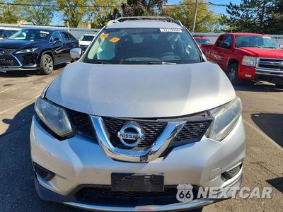Piąte zdjęcie samochodu w środku: 2014 NISSAN ROGUE SV VIN:5N1AT2MV1EC807125 - miniatura