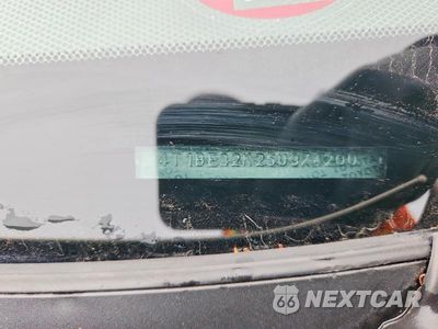 Zdjęcie 12 z 12 samochodu: 2005 TOYOTA CAMRY LE VIN:4T1BE32K25U974200 - miniatura