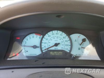 Zdjęcie 9 z 12 samochodu: 2004 TOYOTA COROLLA LE VIN:JTDBR38E042031467 - miniatura