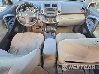 Zdjęcie 8 z 13 samochodu: 2010 TOYOTA RAV4 BASE VIN:JTMZF4DV2AD025768 - miniatura