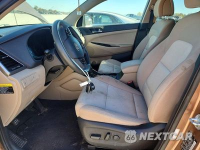 Zdjęcie 7 z 12 samochodu: 2016 HYUNDAI TUCSON SE VIN:KM8J3CA43GU157664 - miniatura