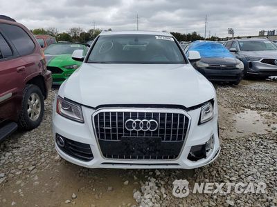 Piąte zdjęcie samochodu w środku: 2017 AUDI Q5 PREMIUM VIN:WA1C2AFP8HA042157 - miniatura