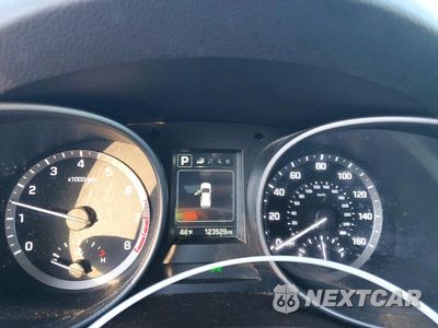 Zdjęcie 9 z 14 samochodu: 2017 HYUNDAI SANTA FE SPORT 2.4L VIN:5NMZUDLBXHH027136 - miniatura