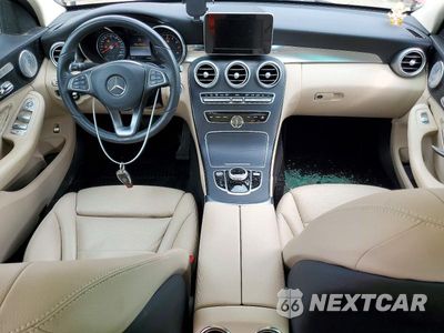 Zdjęcie 8 z 12 samochodu: 2017 MERCEDES-BENZ C 300 VIN:55SWF4JB2HU187589 - miniatura