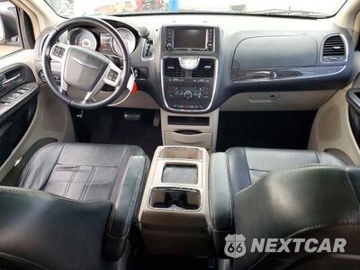 Zdjęcie 8 z 13 samochodu: 2014 CHRYSLER TOWN & COUNTRY TOURING VIN:2C4RC1BG0ER434009 - miniatura