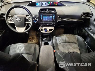 Zdjęcie 8 z 12 samochodu: 2018 TOYOTA PRIUS TWO VIN:JTDKBRFU1J3076313 - miniatura