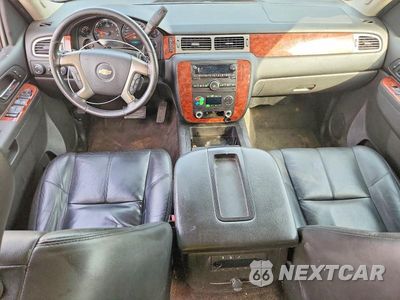Zdjęcie 8 z 13 samochodu: 2013 CHEVROLET TAHOE K1500 LT VIN:1GNSKBE05DR340423 - miniatura