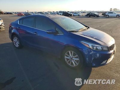 Czwarte zdjęcie samochodu z boku: 2017 KIA FORTE S VIN:3KPFL4A79HE022876 - miniatura