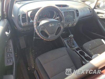 Zdjęcie 8 z 12 samochodu: 2018 KIA FORTE LX VIN:3KPFL4A7XJE196655 - miniatura