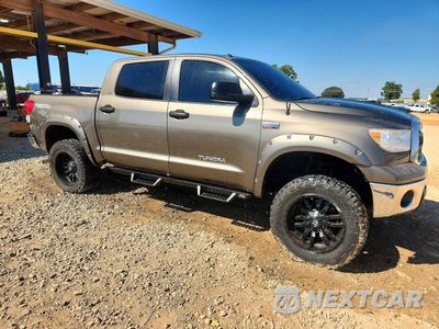 Czwarte zdjęcie samochodu z boku: 2011 TOYOTA TUNDRA CREWMAX SR5 VIN:5TFDY5F10BX178928 - miniatura