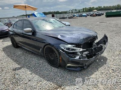 Czwarte zdjęcie samochodu z boku: 2019 BMW M550XI VIN:WBAJB9C52KB464549 - miniatura