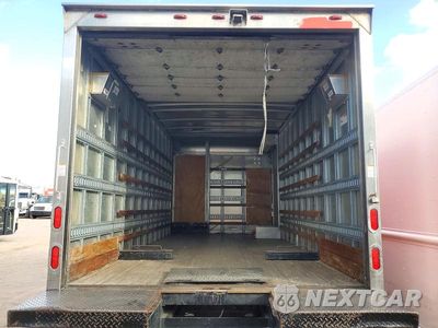 Zdjęcie 10 z 13 samochodu: 2017 HINO 195 BOX TRUCK VIN:JHHSDM2H5HK005568 - miniatura