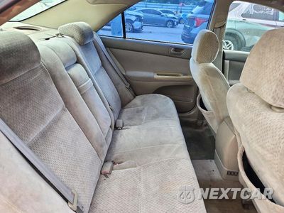 Zdjęcie 10 z 12 samochodu: 2004 TOYOTA CAMRY LE VIN:4T1BE32K54U333329 - miniatura