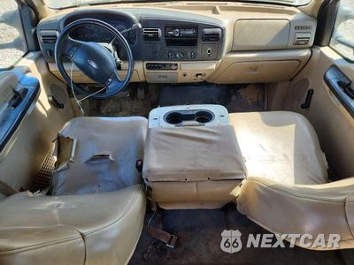 Zdjęcie 8 z 13 samochodu: 2006 FORD F450 SUPER DUTY VIN:1FDXW46P56EB59967 - miniatura