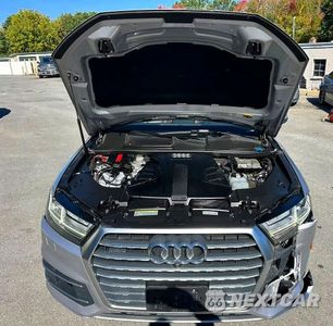 Piąte zdjęcie samochodu w środku: 2019 AUDI Q7 VIN:WA1LAAF75KD042321 - miniatura