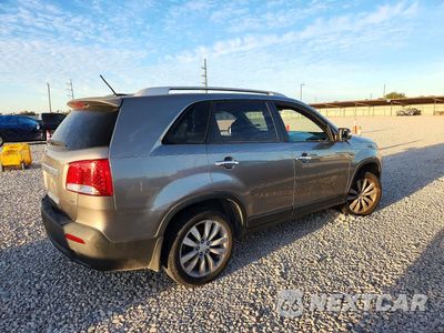 Trzecie zdjęcie samochodu z tyłu: 2011 KIA SORENTO EX VIN:5XYKU3A18BG102732 - miniatura