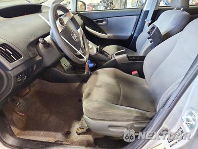 Zdjęcie 7 z 12 samochodu: 2013 TOYOTA PRIUS THREE VIN:JTDKN3DU8D5629670 - miniatura