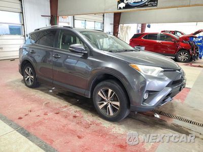 Czwarte zdjęcie samochodu z boku: 2017 TOYOTA RAV4 XLE VIN:JTMRFREV4HD220339 - miniatura