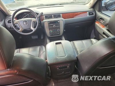 Zdjęcie 8 z 13 samochodu: 2012 GMC YUKON XL C1500 SLT VIN:1GKS1LE0XCR103575 - miniatura
