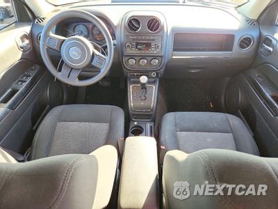 Zdjęcie 8 z 13 samochodu: 2017 JEEP PATRIOT SPORT VIN:1C4NJPBA8HD150153 - miniatura