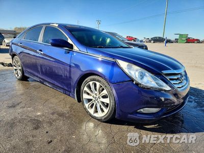 Czwarte zdjęcie samochodu z boku: 2012 HYUNDAI SONATA SE 2.0T VIN:5NPEC4AB1CH330175 - miniatura