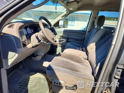 Zdjęcie 7 z 12 samochodu: 2004 DODGE RAM VIN:3D7KA28D14G159111 - miniatura