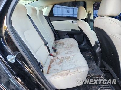Zdjęcie 10 z 13 samochodu: 2023 KIA FORTE LXS VIN:3KPF24AD8PE647048 - miniatura