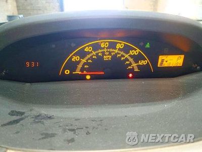 Zdjęcie 9 z 12 samochodu: 2011 TOYOTA YARIS BASE VIN:JTDKT4K30B5341421 - miniatura