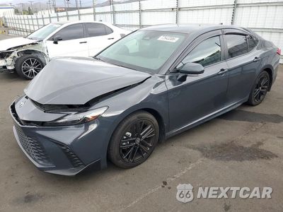 2025 TOYOTA CAMRY SE 4T1DAACK1SU501343 - główne zdjęcie licytacji z USA - miniatura