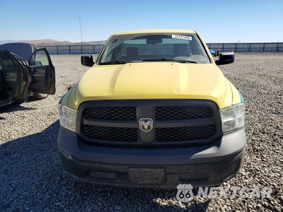 Piąte zdjęcie samochodu w środku: 2019 RAM 1500 CLASSIC TRADESMAN VIN:3C6JR7DT4KG668672 - miniatura