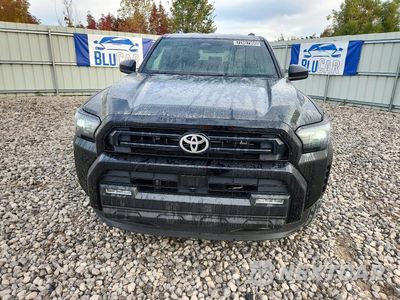 Piąte zdjęcie samochodu w środku: 2026 TOYOTA 4RUNNER SR5 VIN:JTEVA5BR0T5124302 - miniatura