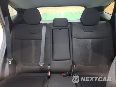 Zdjęcie 10 z 13 samochodu: 2026 HYUNDAI TUCSON SEL VIN:5NMJBCDE8TH747548 - miniatura