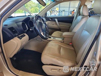 Zdjęcie 7 z 12 samochodu: 2012 TOYOTA HIGHLANDER SE VIN:5TDBK3EH0CS126640 - miniatura