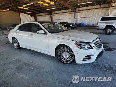 Czwarte zdjęcie samochodu z boku: 2018 MERCEDES-BENZ S 560 VIN:WDDUG8DB0JA416834 - miniatura