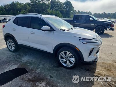 Czwarte zdjęcie samochodu z boku: 2024 BUICK ENCORE GX PREFERRED VIN:KL4AMBSL7RB160691 - miniatura