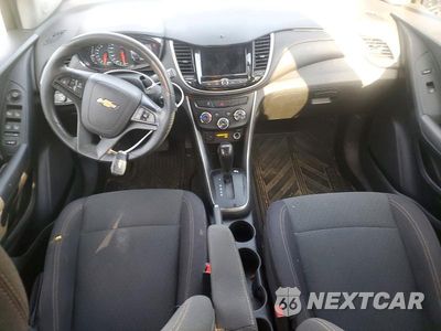 Zdjęcie 8 z 12 samochodu: 2019 CHEVROLET TRAX LS VIN:3GNCJNSB6KL394008 - miniatura