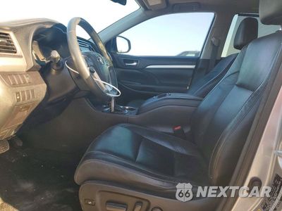 Zdjęcie 7 z 14 samochodu: 2016 TOYOTA HIGHLANDER XLE VIN:5TDKKRFH2GS165320 - miniatura