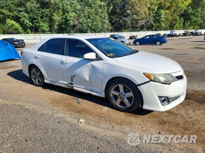 Czwarte zdjęcie samochodu z boku: 2014 TOYOTA CAMRY SE VIN:4T1BF1FK4EU309116 - miniatura