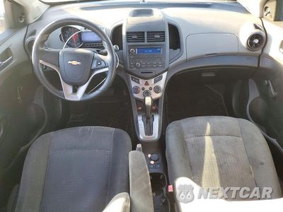 Zdjęcie 8 z 12 samochodu: 2013 CHEVROLET SONIC LS VIN:1G1JA6SH0D4200035 - miniatura