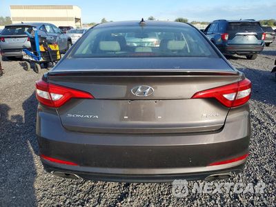 Zdjęcie 6 z 12 samochodu: 2015 HYUNDAI SONATA SPORT VIN:5NPE34AF0FH112705 - miniatura