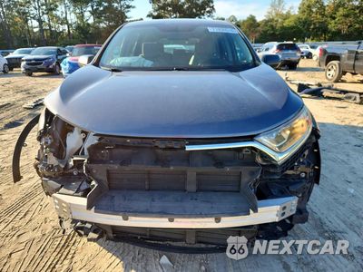 Piąte zdjęcie samochodu w środku: 2017 HONDA CR-V LX VIN:2HKRW6H39HH213227 - miniatura