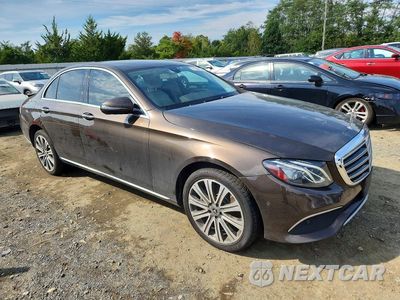 Czwarte zdjęcie samochodu z boku: 2018 MERCEDES-BENZ E 300 4MATIC VIN:WDDZF4KB6JA381706 - miniatura