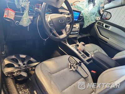 Zdjęcie 8 z 14 samochodu: 2021 FORD EXPLORER XLT VIN:1FMSK7DH1MGC46687 - miniatura