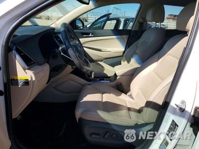 Zdjęcie 7 z 13 samochodu: 2016 HYUNDAI TUCSON LIMITED VIN:KM8J33A27GU119885 - miniatura