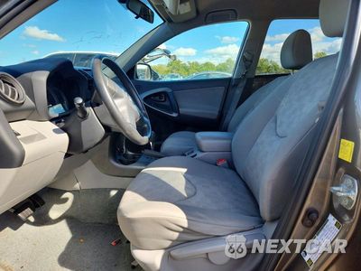 Zdjęcie 7 z 12 samochodu: 2011 TOYOTA RAV4 BASE VIN:2T3ZF4DV7BW074873 - miniatura