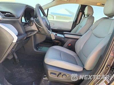 Zdjęcie 7 z 13 samochodu: 2025 TOYOTA SIENNA XLE 7-PASSENGER VIN:5TDJSKFC6SS225955 - miniatura